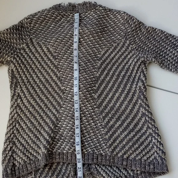 Anthropologie Angel of The North Tipperary Frayed Button Cardigan Jacket Grey S - Picture 12 of 13